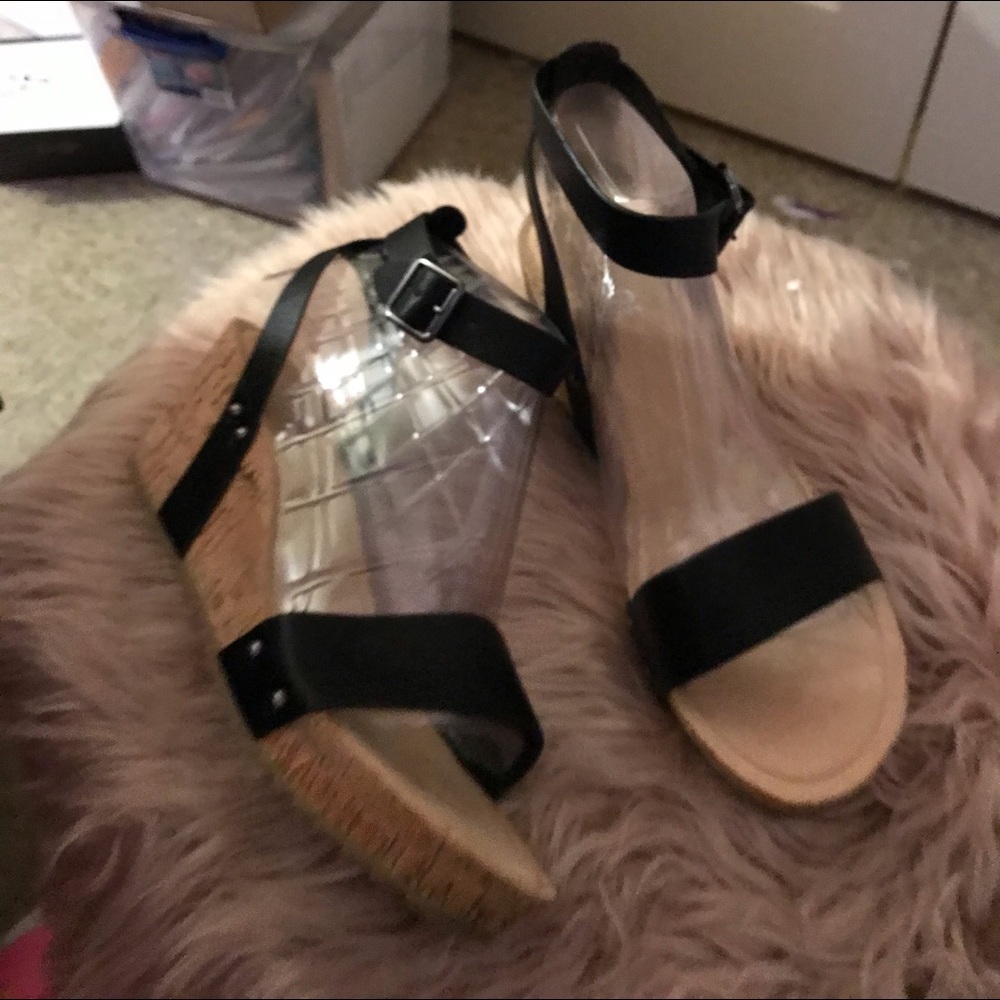 Women black leather wedges size 10